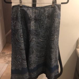 Elegant print - perfect for day or night